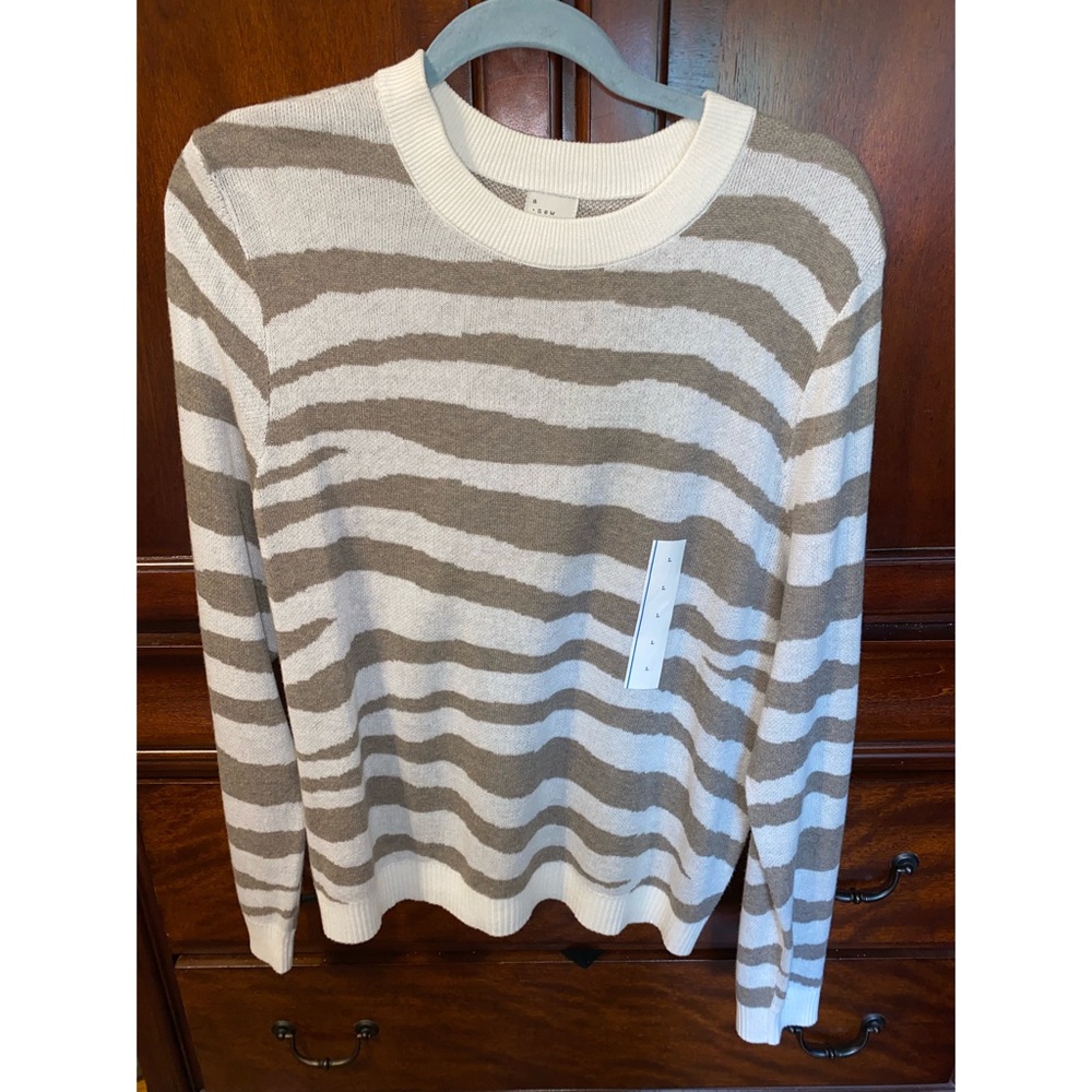 Women’s sweater